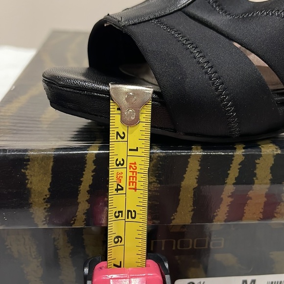 Moda Spana Jess Platform Sandal. Size 9 Black. Like New Condition No Flaws - Picture 9 of 9